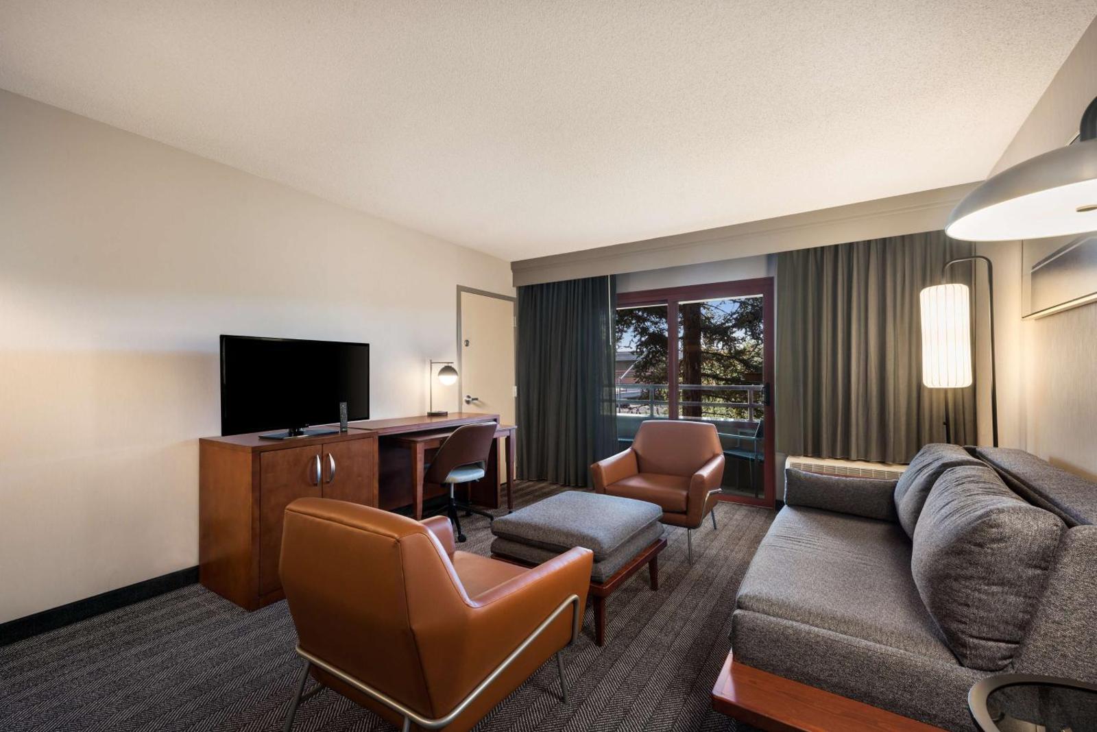 Sonesta Select San Jose Airport