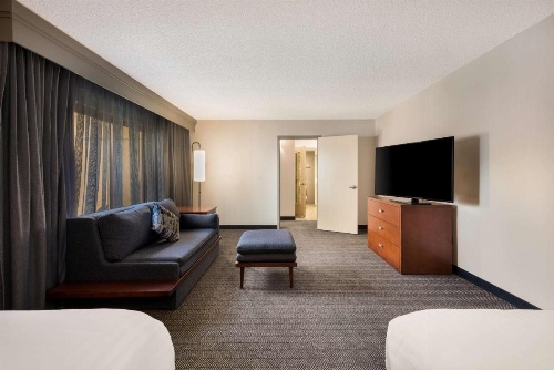 Sonesta Select San Jose Airport image 40